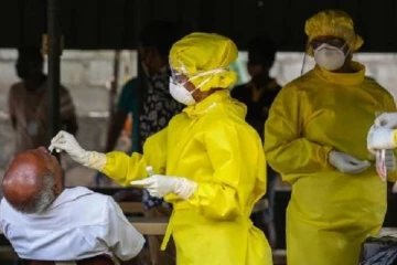 இலங்கையில் குறிப்பிட்ட பிரேதேசங்களில் திடீர் கொரோனா கொத்தணி