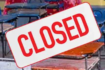 பரவும் ஆபத்து: மூடப்பட்ட பாடசாலை வகுப்பறை