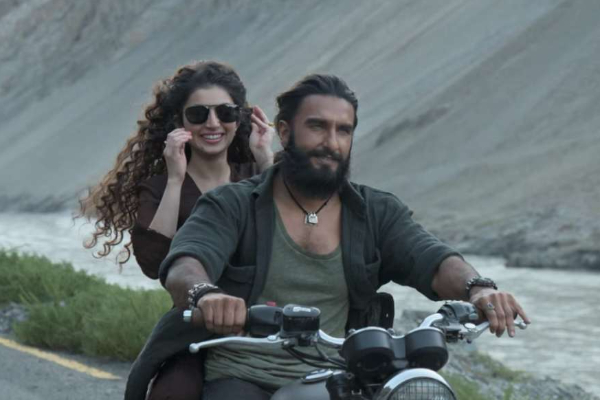 10 நாட்களில் உலகளவில் துரந்தர் திரைப்படம் செய்துள்ள வசூல்.. எவ்வளவு தெரியுமா | Dhurandhar 10 Days Box Office Collection 10 நாட்களில் உலகளவில் துரந்தர் திரைப்படம் செய்துள்ள வசூல்.. எவ்வளவு தெரியுமா | Dhurandhar 10 Days Box Office Collection