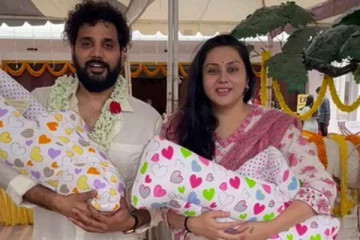 இரட்டை குழந்தைகளுக்கு தாயாகியுள்ள நடிகை நமிதாவின் குழந்தை பருவ புகைப்படத்தை பார்த்துள்ளீர்களா.. இதோ