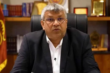 බන්ධනාගාරගත භික්ෂූන්ගේ චීවරයට පූර්ණ අයිතිය - අධිකරණ අමාත්‍ය හර්ෂණ නානායක්කාරගෙන් විශේෂ හෙළිදරව්වක්