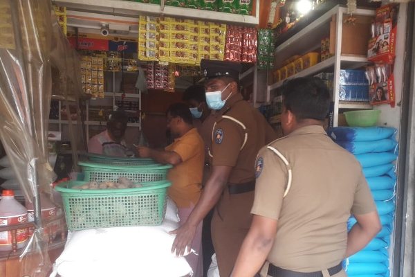 மன்னாரில் சுற்றிவளைக்கப்பட்ட வர்த்தக நிலையங்கள் தொடர்பில் உடனடி நடவடிக்கை! | Sri Lanka Mannar Rice Price Economic