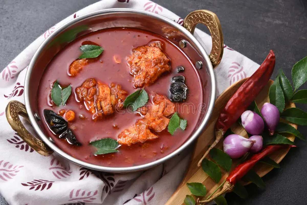 ஊரே மணக்கும் மண்சட்டி முரல் மீன் குழம்பு... ரெசிபி இதோ ! | How To Prepare Tasty Mural Fish Curry