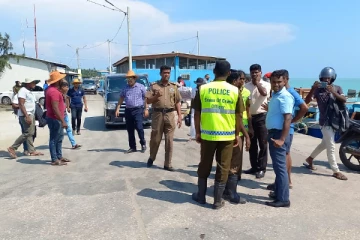 நெடுந்தீவு படுகொலை - சம்மந்தப்பட்டவர்களை கைது செய்வதில் அமைச்சர் டக்ளஸ் தீவிரம்!