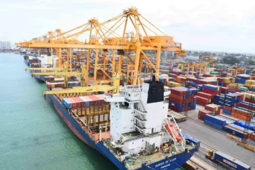 ඉන්දියාවේ සිට මෙරටට භාණ්ඩ ප්‍රවාහන නැව් සේවාවක් - අත්‍යාවශ්‍ය භාණ්ඩ ඉන්දියාවෙන් ගේමට සැරසේ..?