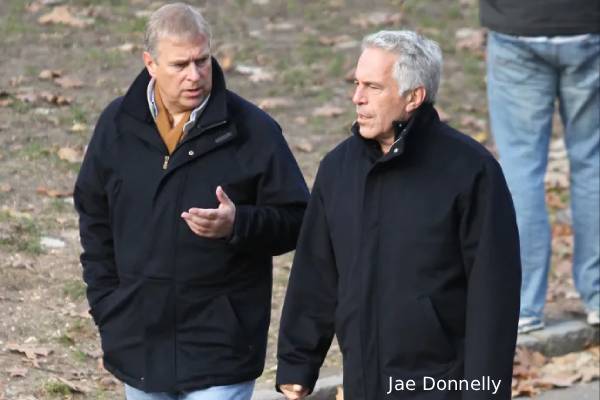 இளவரசர் ஆண்ட்ரூவைக் கவிழ்த்த முக்கோணக் காதல் | Triangle Love Led Downfall To Andrew