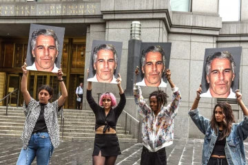 பெண்களை சீரழித்த அமெரிக்க கோடீஸ்வரரின் சொத்துக்கள் பறிமுதல்