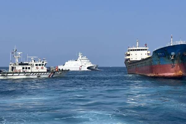 ரஷ்யா தொடர்புடைய எண்ணெய் வர்த்தகர்களை இலக்கு வைத்துள்ள ஐரோப்பிய ஒன்றியம் | Eu Imposes Sanctions Oil Traders