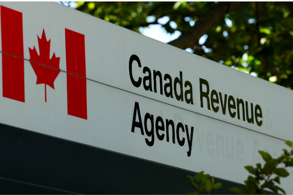 கனடா வருமான முகவர் நிறுவனத்தில் 370 ஊழியர்கள் தொடர்பில் எழுந்துள்ள குற்றச்சாட்டு | 100 Canada Revenue Agency Employees Fired கனடா வருமான முகவர் நிறுவனத்தில் 370 ஊழியர்கள் தொடர்பில் எழுந்துள்ள குற்றச்சாட்டு | 100 Canada Revenue Agency Employees Fired