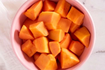 தினமும் காலையில் ஒரு கப் பப்பாளி.., கிடைக்கும் நன்மைகள் என்னென்ன?