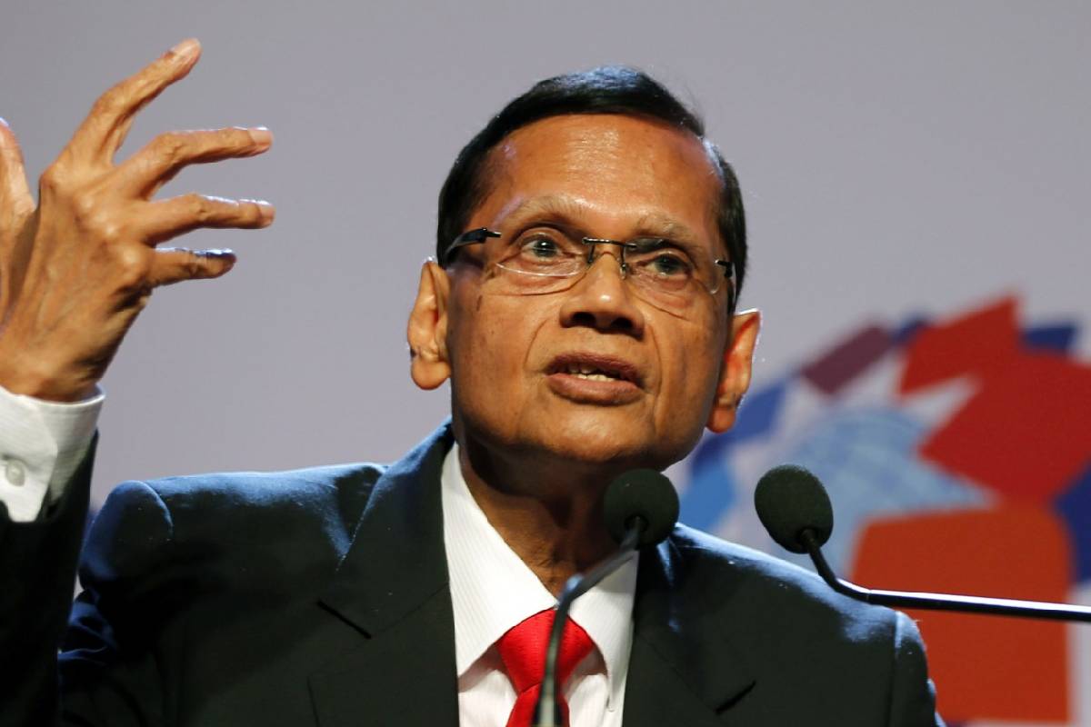 இறக்குமதி செய்யப்பட்ட ரோல்ஸ் ரொய்ஸ் காரால் வந்த சிக்கல்..! ஜி.எல். பீரிஸ் - டட்லி சிறிசேன இடையில் கடும் வாக்குவாதம் | Rolls Royce Gl A Heated Exchange Peiris Dudley