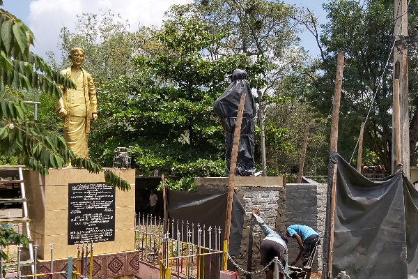 தடையை மீறி பத்மநாபாவுக்கு சிலை! துரித கதியில் இடம்பெறும் நிர்மாண பணிகள் (படங்கள்) | Statue Of Padmanabha Defied The Ban Vavuniya