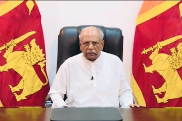 අග්‍රාමාත්‍ය දිනේෂ් ගුණවර්ධන සිය අගමැති ධුරයෙන් ඉල්ලා අස්වේ ..