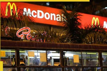 சாண்ட்விச்சில் பன்றி இறைச்சியை கலந்ததாக மெக்டொனல்டுஸ் ஊழியர் மீது குற்றச்சாட்டு!