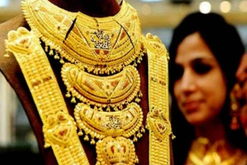 நெருங்கி வரும் அட்சய திருதியை... மளமளவென சரிந்த தங்கம் விலை! வாங்க சரியான நேரம்;