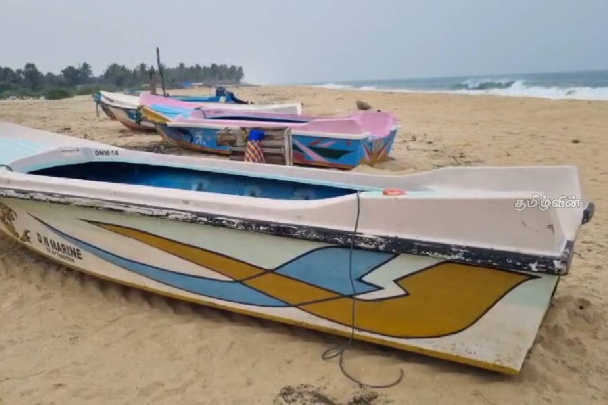 முல்லைத்தீவு- மாத்தளன் கடலில் மூன்று கடற்றொழிலாளர்கள் மாயம்! விடுக்கப்பட்டுள்ள அவசர கோரிக்கை | 3 Fishermen Go Missing In Sea Off Mullaithivu