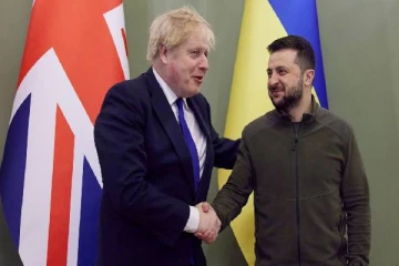 பிரித்தானியாவின் உயரிய விருதை ஜெலன்ஸ்கிக்கு வழங்கிய போரிஸ் ஜான்சன்