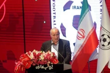 FIFA සම්මේලනය ආ ඉරාන පාපන්දු නිලධාරීන්ව ගුවන්තොටුපළේදීම හරවා යවයි - යවපු හේතුව නිසා ජාත්‍යන්තරය කැළඹේ