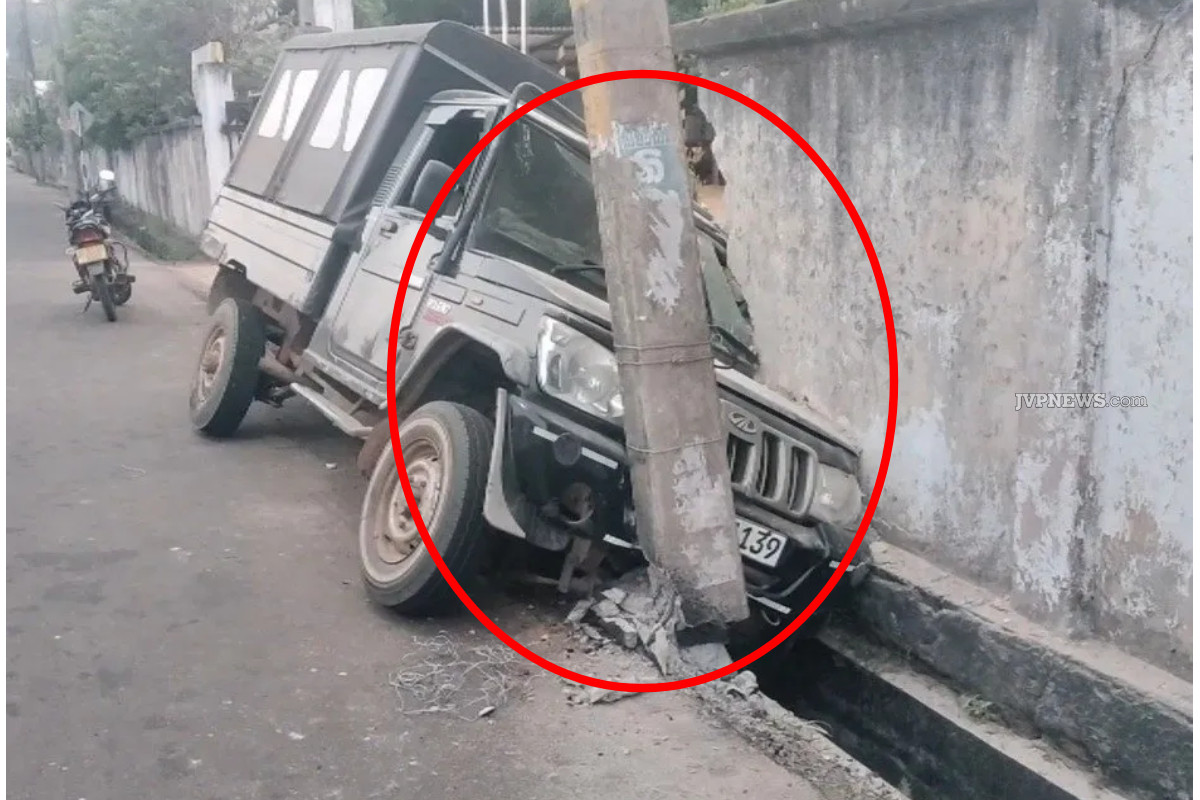 மின் கம்பத்தில் மோதிய ஜீப்பால் பல மணிநேரம் மின்தடை | Power Outage Jeep Crashes Electric Pole