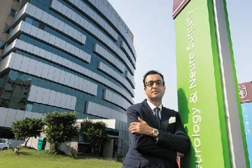 பல மருத்துவமனைகள்.. ஏராளமான முதலீடுகள்: ரூ.65,817 கோடியில் Business.. யார் இந்த Abhay Soi?