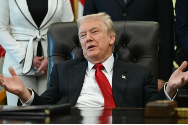 நாட்டை விட்டு உடனடியாக வெளியேறுங்கள் ; ஜனாதிபதி ஒருவருக்கு ட்ரம்ப் எச்சரிக்கை | Leave The Country Immediately Now Trump