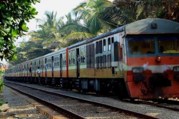 இலங்கையில் ஐயாயிரத்துக்கும் அதிகமான ரயில் பயணங்கள் ரத்து