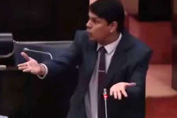 ரணிலை தொடர்ந்து அர்ச்சுனாவை வம்புக்கிழுத்த தென்னிலங்கை யூடியூபர்: சபையில் வெடித்த சர்ச்சை! | Youtuber Who Insulted Archuna Mp