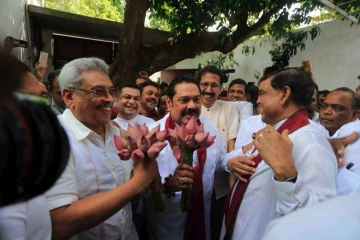 மகிந்தவுக்கு எதிராக பசில் ராஜபக்ச தீட்டிய சதித்திட்டம்! விரைவில் ஜனாதிபதியாகும் கனவால் நேர்ந்த கதி