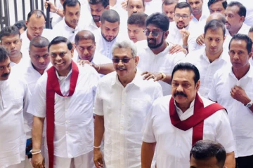 இலங்கையில் ட்ரெண்டிங் ஆகியுள்ள GoHomeRajapaksas ஹேஷ்டேக்!