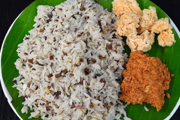 உடல் ஆரோக்கியத்திற்கு கிராமத்து ஸ்டைல் கருப்பு உளுந்து சோறு: எப்படி தயாரிப்பது?