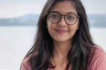 முதல் முயற்சியிலேயே யுபிஎஸ்சி தேர்வில் தேர்ச்சி பெற்ற ஐஏஎஸ் அதிகாரி.., திருமணத்திற்கு பின்னால் உள்ள கதை