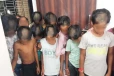 82 மாணவர்களுக்குப் பாதி மொட்டை அடித்த விடுதி கண்காணிப்பாளர்; பெற்றோர் அதிர்ச்சி!