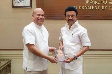 மிலிந்த மொரகொட  - ஸ்டாலின் திடீர் சந்திப்பு