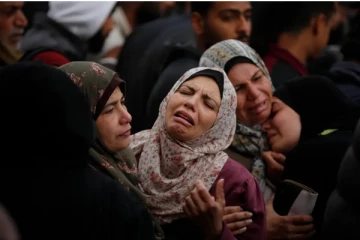 இஸ்ரேலின் கொடூர தாக்குதலில் 127 பேர் பலி