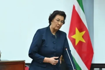 தென் அமெரிக்காவின் சூரினாம் நாட்டின் முதல் பெண் அதிபர் தெரிவு