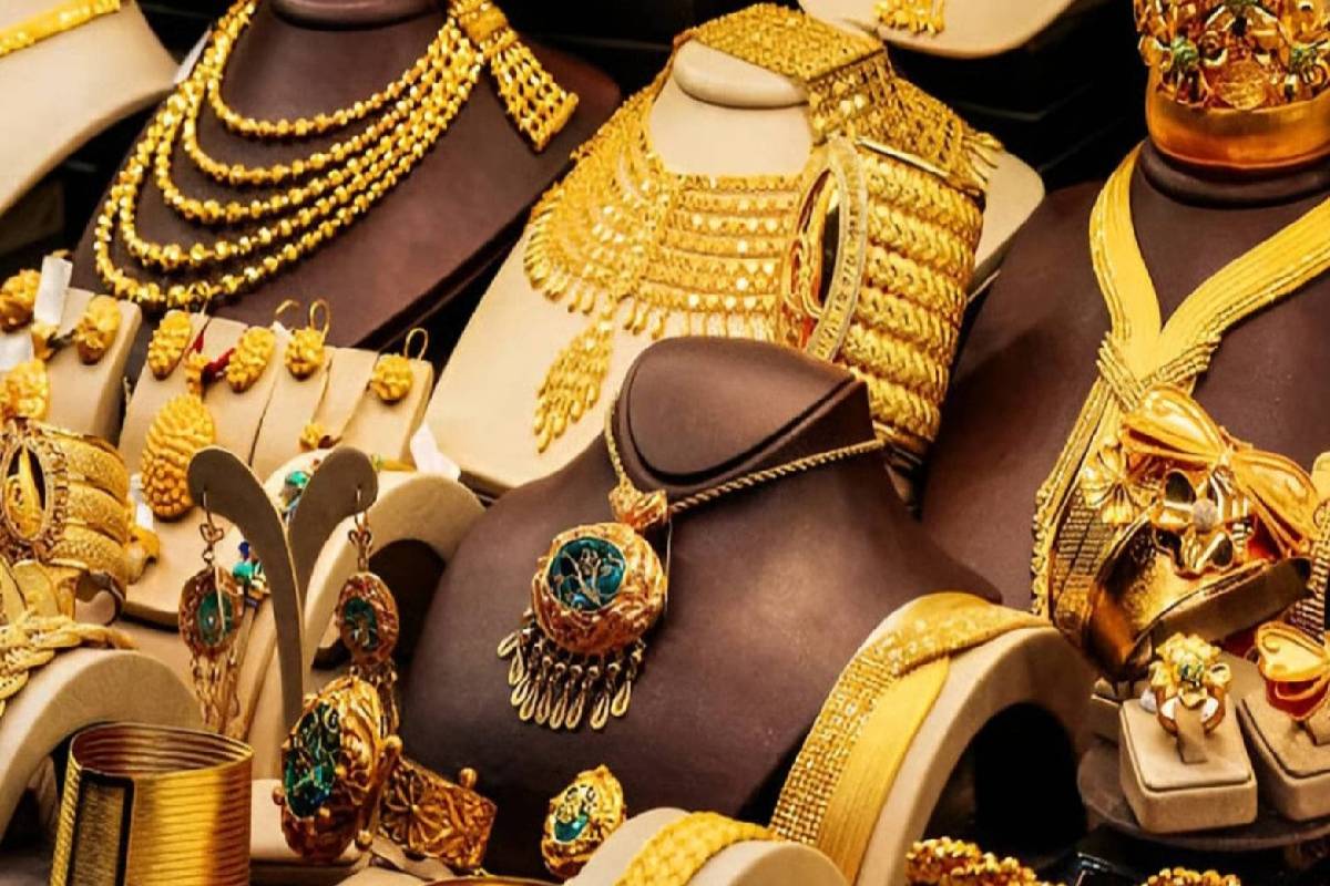 தங்க இறக்குமதி வரி 15% இல் இருந்து 6%-ஆக குறையுமா? மத்திய அரசு ஆலோசனை | Gold Import Tax Cut Will The Price Drop