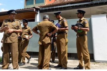 நாடு கடத்தப்பட்ட மேலும் இருவர் கைது செய்யப்பட்டனர்..!