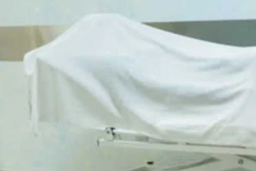 පසුගිය මස දෙමහල් නිවසක ඇති වූ ගින්නෙන් තුවාල ලබා රෝහල්ගත වූ කුඩා දියණියත් ජිවිතක්ෂයට..