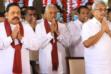 மஹிந்த அரசியலில் இருந்து ஓய்வு பெற்றிருக்க வேண்டும்; சமல் ராஜபக்ஷ!