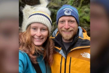 பண்டைய விசித்திர விலங்கை பார்த்த கனடிய குடும்பம்?