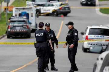 கனடாவில் ஓடும் வாகனத்தில் தகாத செயலில் ஈடுபட்ட சாரதி மற்றும் சக பயணி?