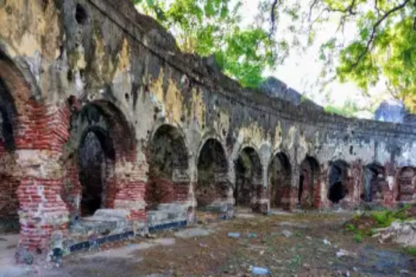 யாழ். பழைய பூங்காவில் முளைக்கும் உள்ளக விளையாட்டு அரங்கு : விடுக்கப்பட்ட எச்சரி்க்கை | Jaffna Indoor Playground Sprouting In Old Park