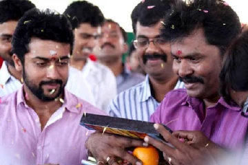 உனக்கு என்னால் தான் மார்க்கெட் வந்ததது! சூர்யாவை எச்சரித்து கட்சிமாறிய இயக்குநர்..