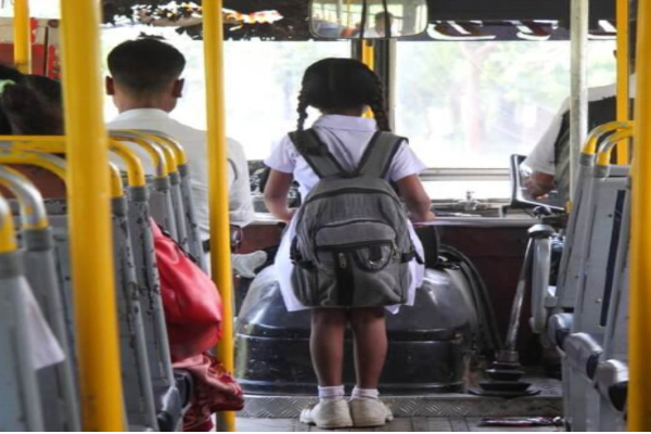 தென்னிலங்கையில் பல பாடசாலை பேருந்துகளுக்கு தடை விதிப்பு | 23 Unfit School Buses In Tissamaharama Banned