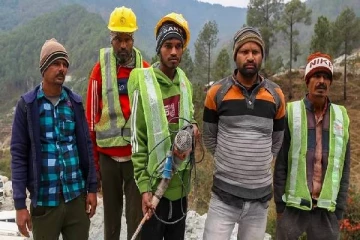 24 மணி நேரத்தில் 41 தொழிலாளர்களை மீட்ட 'எலி வளை'யாளர்கள்.., 17 நாட்களாக போராடி தோற்று போன தொழில்நுட்பம்