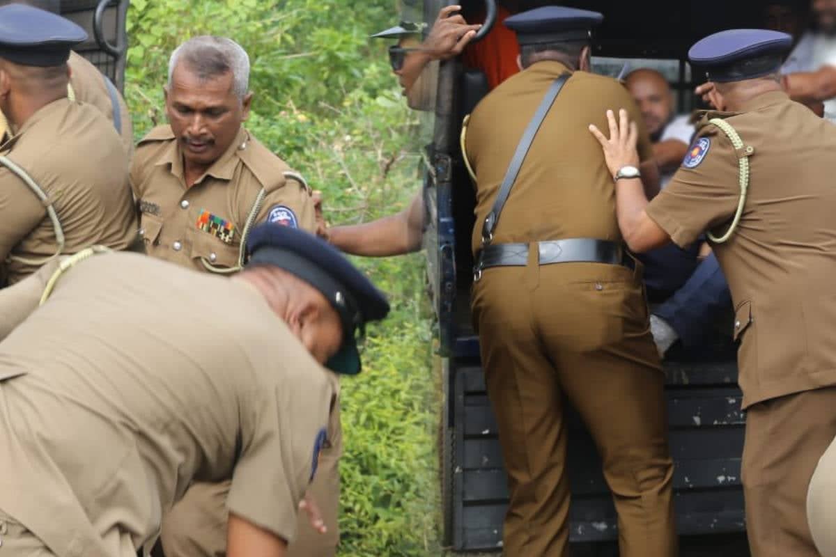 தென்னிலங்கையில் இரு குழுக்களுக்கு இடையில் மோதல் - ஒருவர் குத்திக் கொலை | Brothers Fight 2 Killed தென்னிலங்கையில் இரு குழுக்களுக்கு இடையில் மோதல் - ஒருவர் குத்திக் கொலை | Brothers Fight 2 Killed