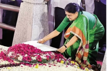 ஜெயலலிதா சமாதிக்கு செல்வதால் எனக்கு பாதுகாப்பு வேண்டும் - சசிகலா சென்னை மாநகர காவல் ஆணையருக்கு கடிதம்!