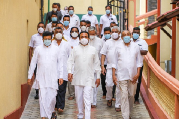 திடீர் பல்டி அடித்த சுயாதீன கட்சி உறுப்பினர்கள்! - ஐபிசி தமிழ்