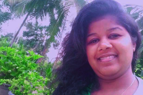 படுக்கையில் இறந்து கிடந்த இளம் குடும்ப பெண்! பிரேத பரிசோதனையில் காத்திருந்த அதிர்ச்சி | Woman Found Dead In Bed Police Investigating