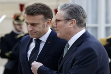 உக்ரைன் போர் தொடர்பில் அமெரிக்கா செல்லும் பிரான்ஸ் ஜனாதிபதி